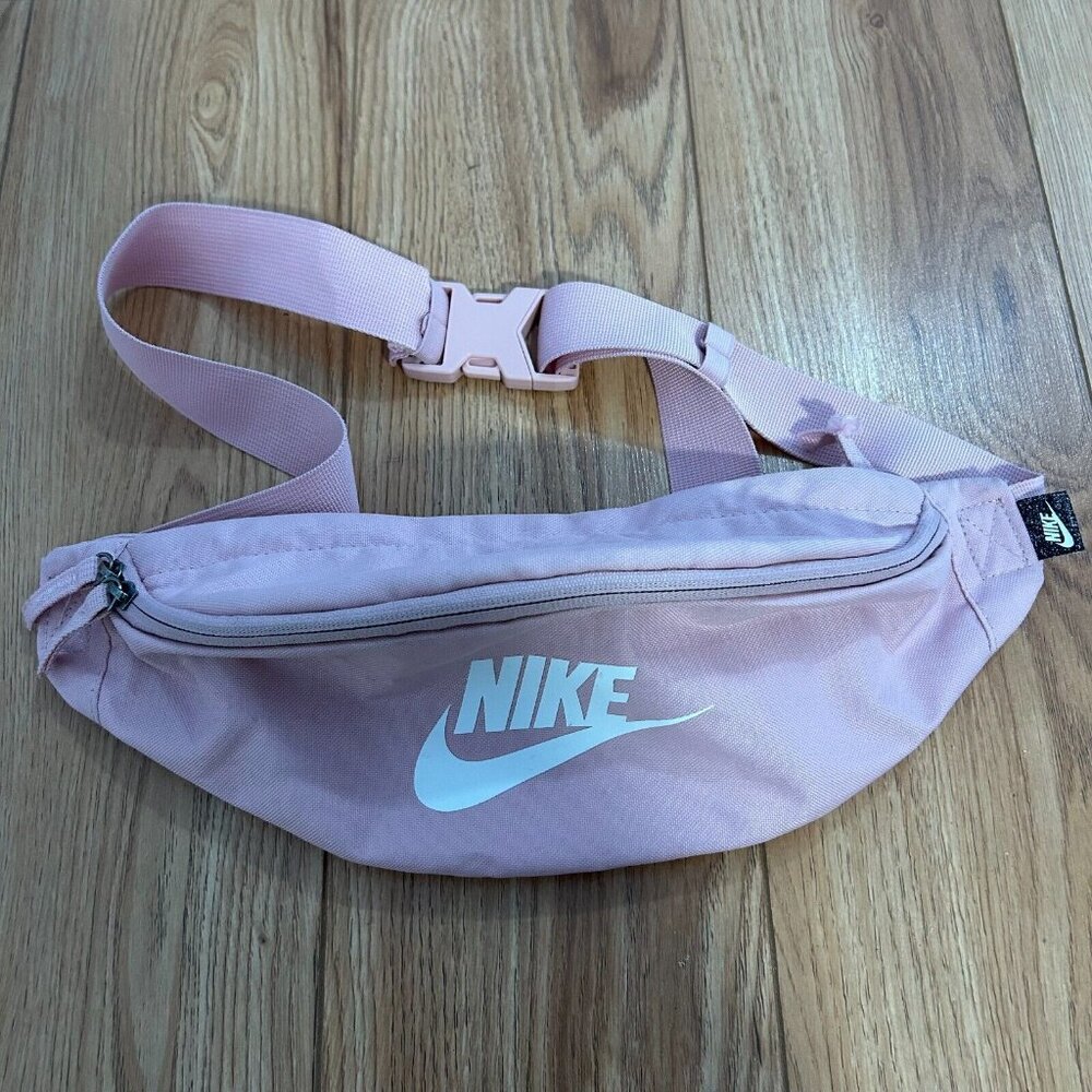 Nike Fanny Belt Bag Womens 3 Pockets Adjustable Pink Logo Waist Shoulder